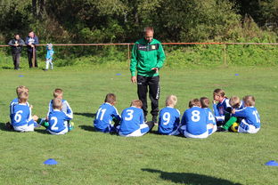 体育mk-中国足球女足后防线协作战术与防守策略研究，中国女足战术打法